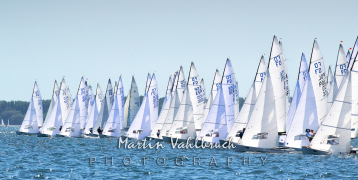 Flying Dutchman World Championship 2026 - Startreihe kurz nach dem Start Upwinds