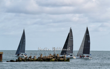 W7 Sebamed-Cup  Helgoländer Acht - GER 7278 "Alexis" - GER 197 "Maxima"  und GER 5373 "Topas"