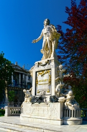 Wien - Mozart Denkmal